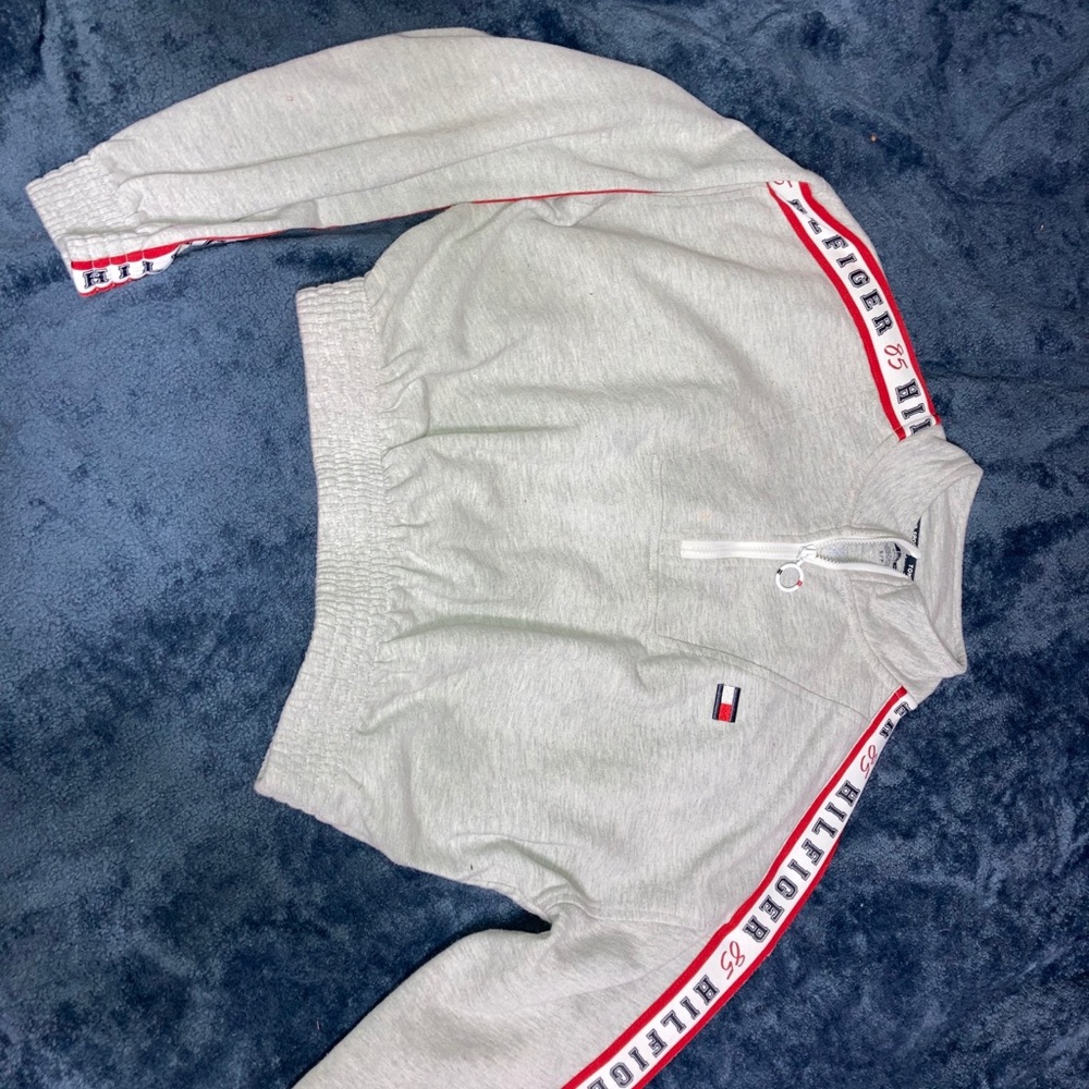 Tommy Hilfiger crop jacket - Picture 2 of 3